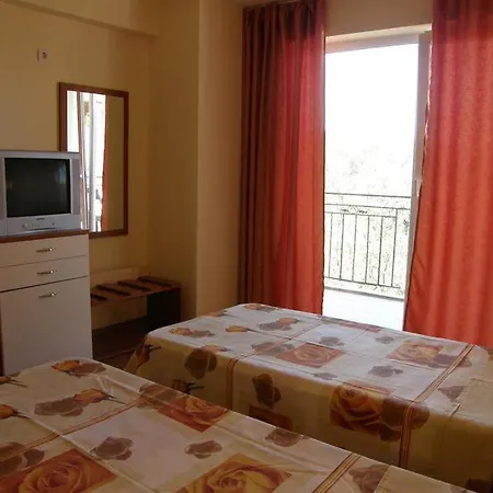 Hotel Family Dayana Sinemoretz