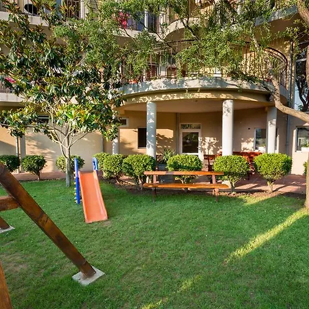 Family Dayana Sinemoretz