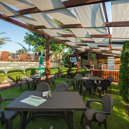 Hotel Family Dayana Sinemoretz