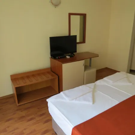 Hotel Family Dayana 3*