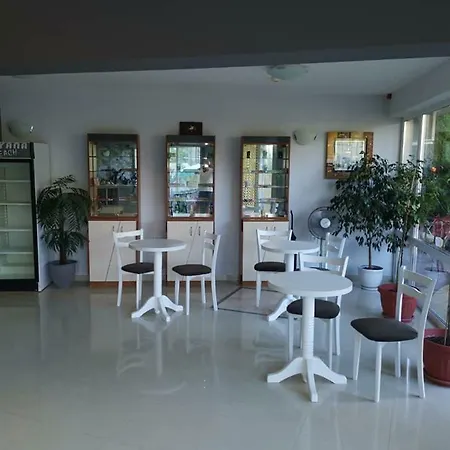 Hotel Family Dayana 3*