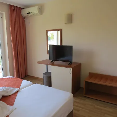 Family Dayana Hotel 3*